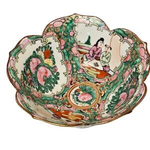 Antique Chinese Lotus shaped medallion Famille rose Canton Guangxu BOWL  3" x 6"